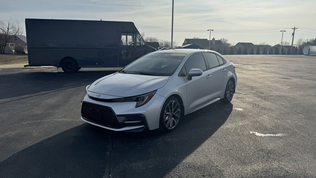 Used 2021 Toyota Corolla SE image 3