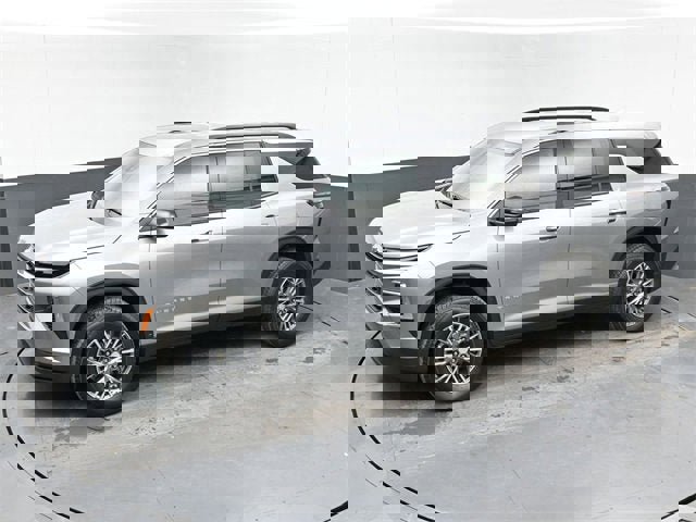 New 2026 Chevrolet Traverse LT w/ LPO, Floor Liner Package