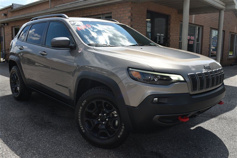 Used 2021 Jeep Cherokee Trailhawk w/ Trailer Tow Group