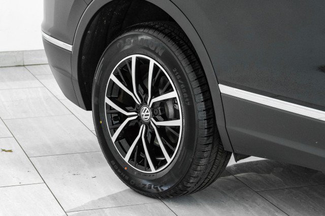 Used 2021 Volkswagen Tiguan SE R-Line AWD/4WD image 56