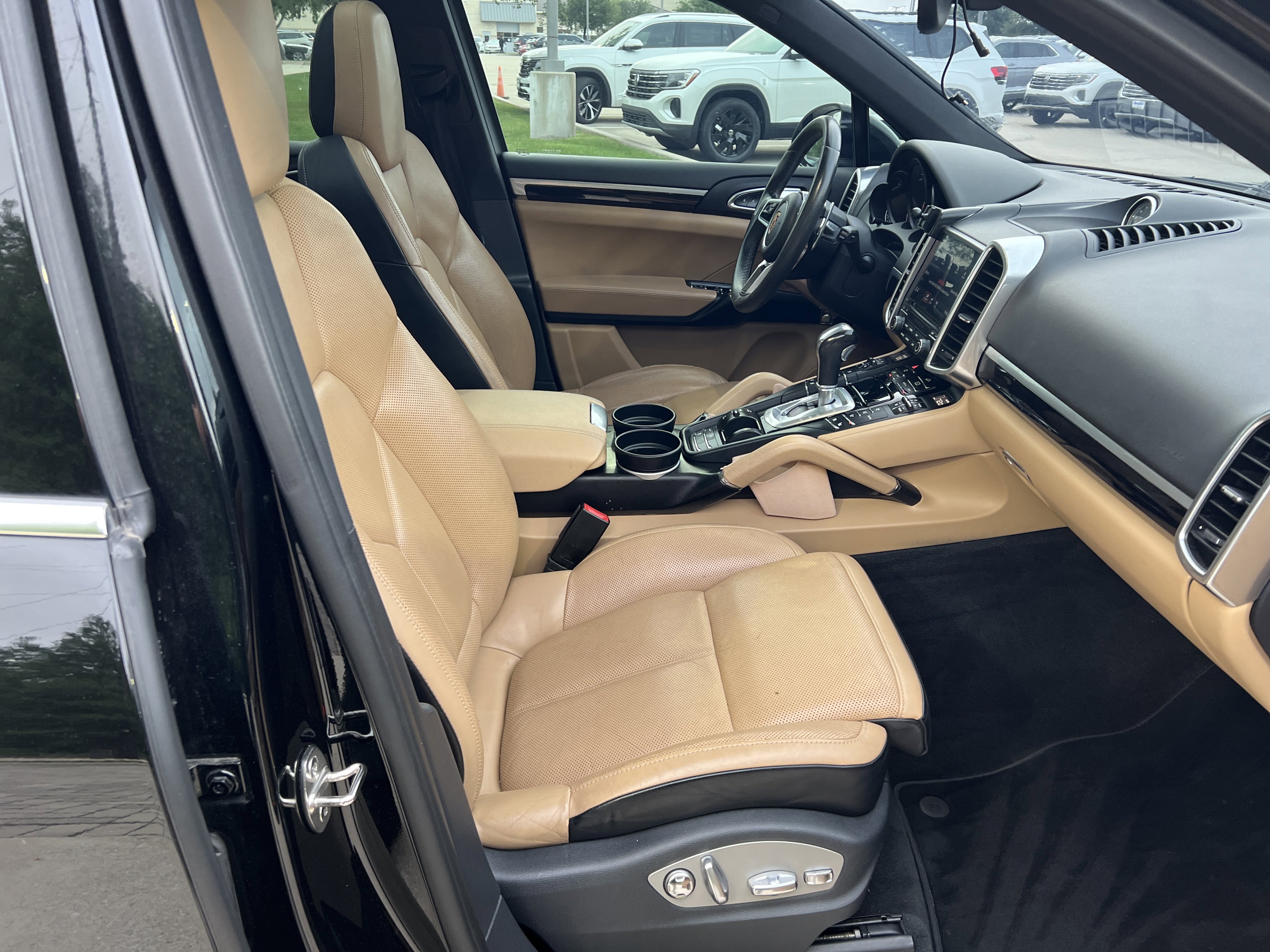 Used 2018 Porsche Cayenne S AWD/4WD image 27