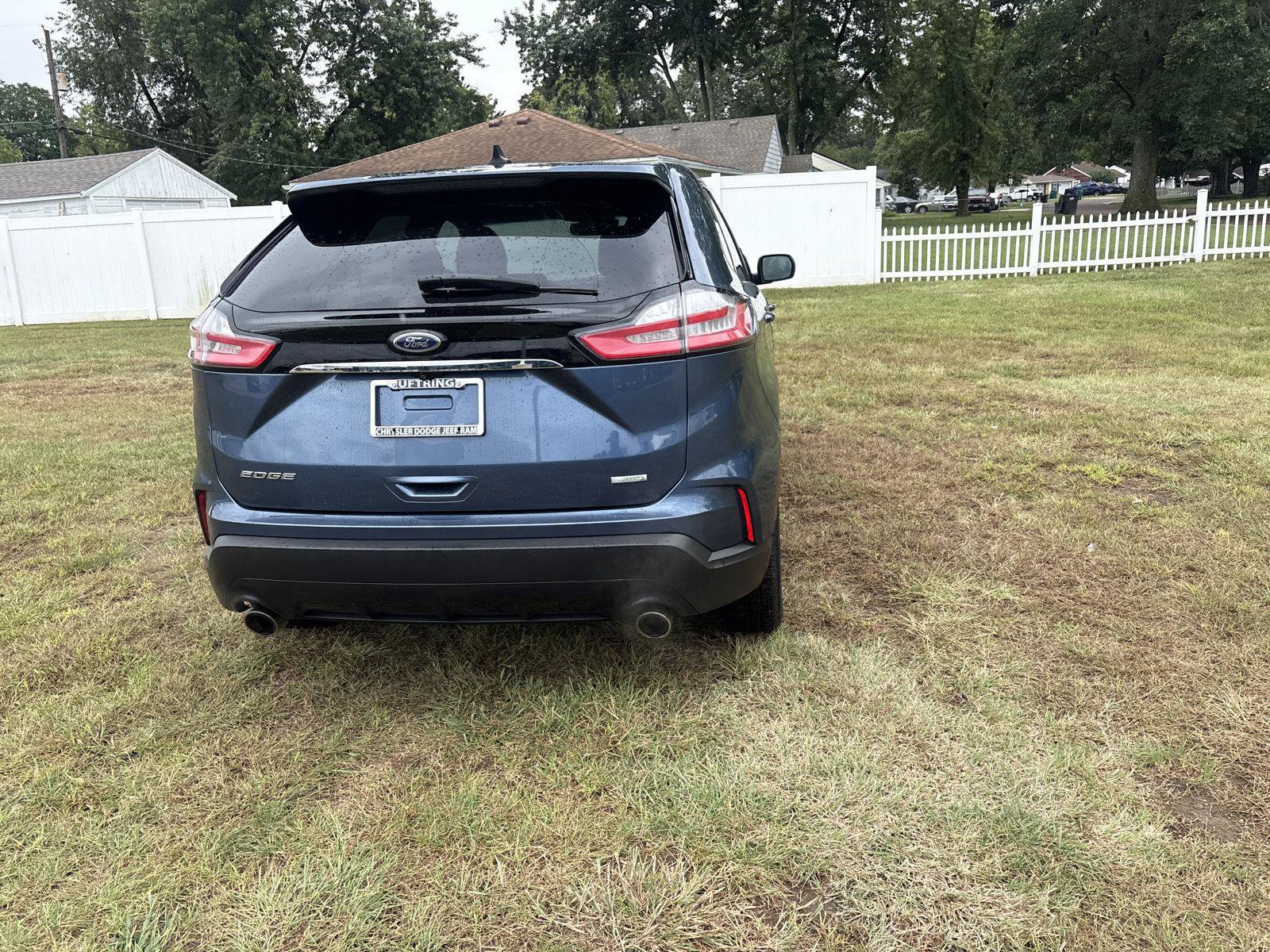 Used 2019 Ford Edge SE FWD image 6