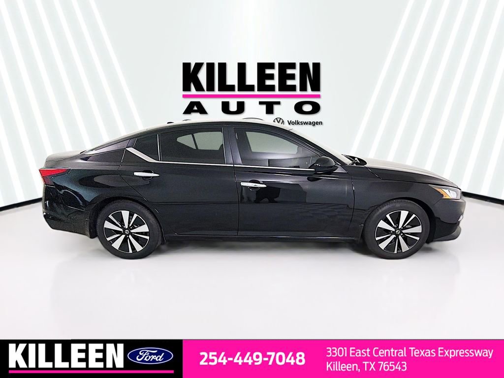 Used 2022 Nissan Altima 2.5 SV FWD image 9
