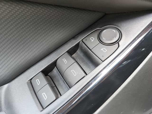 Used 2025 Chevrolet Equinox LT w/ Convenience Package II AWD/4WD image 25
