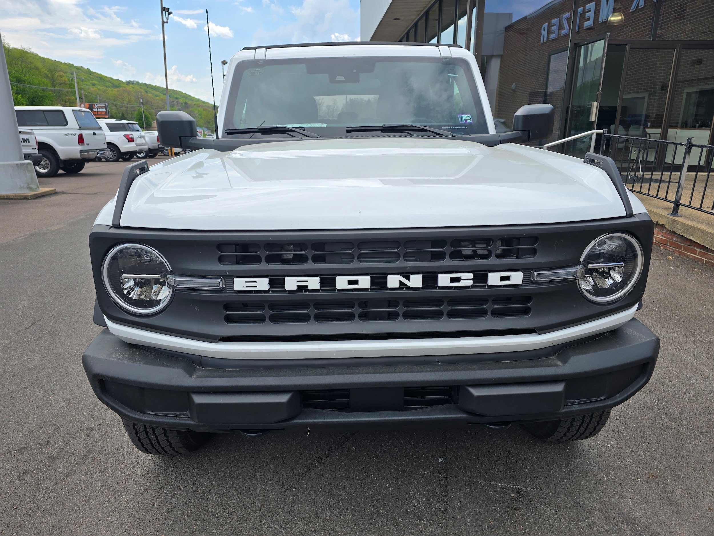 Used 2025 Ford Bronco Big Bend AWD/4WD image 2