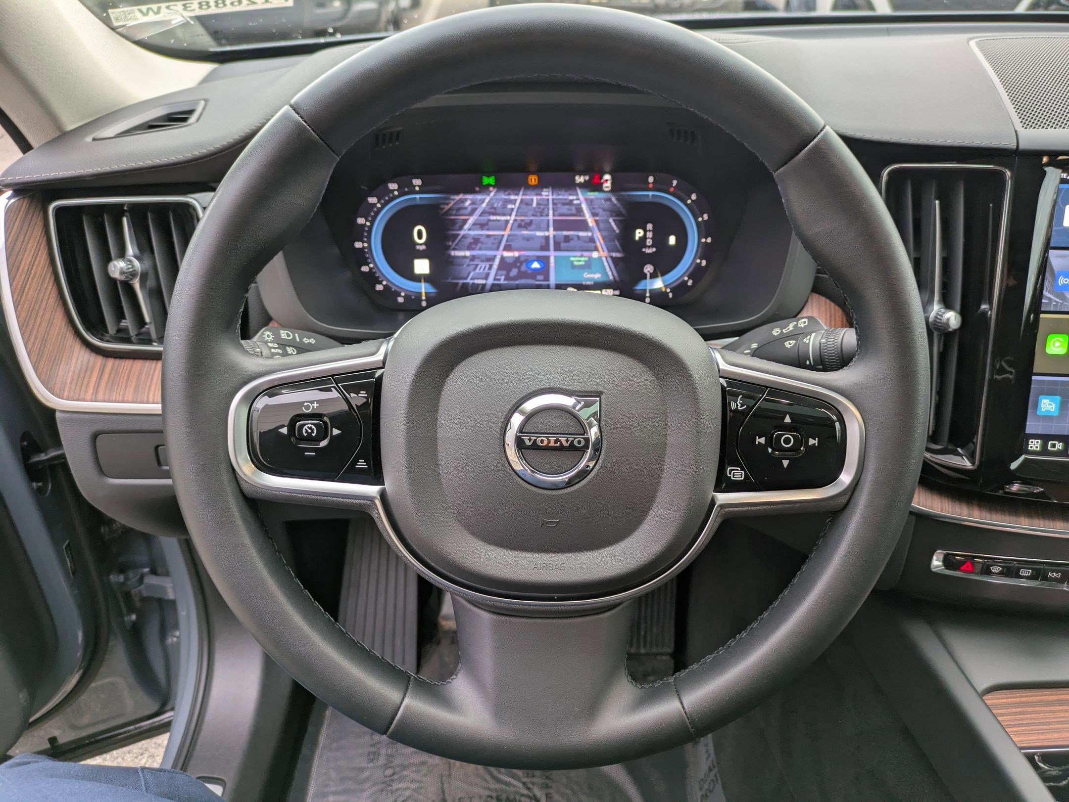 Certified 2023 Volvo XC60 B6 Ultimate w/ Protection Package Premier image 16