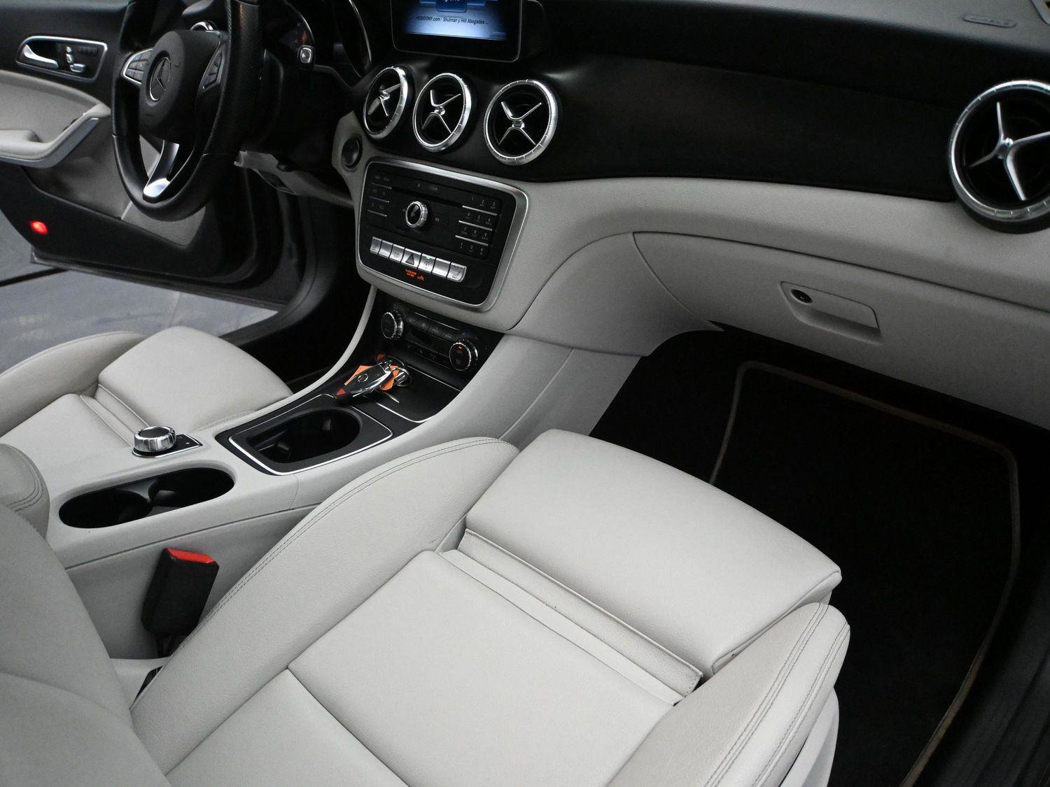 Used 2019 Mercedes-Benz CLA 250 4MATIC image 18