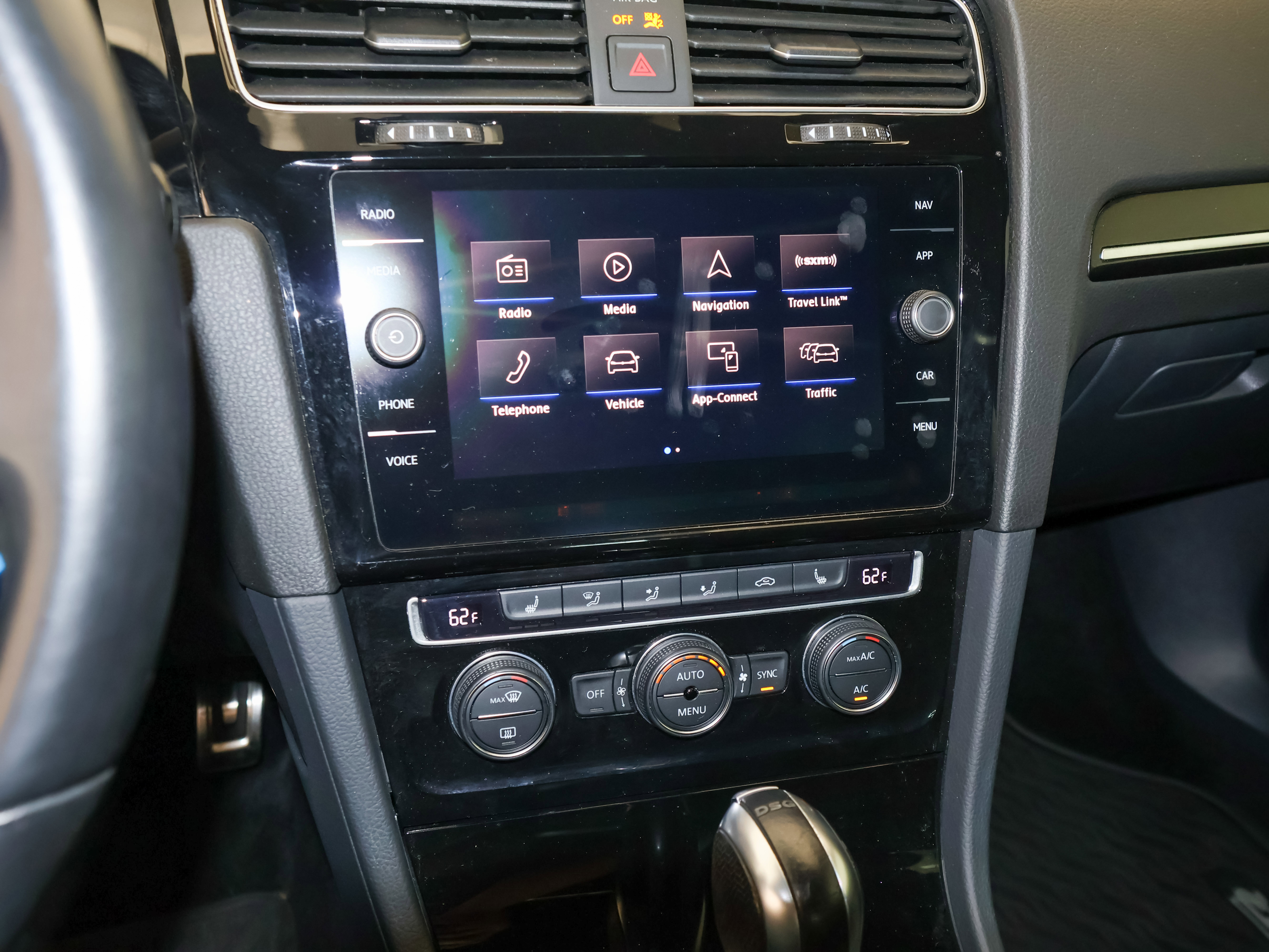 Used 2019 Volkswagen Golf R 4-Door image 26