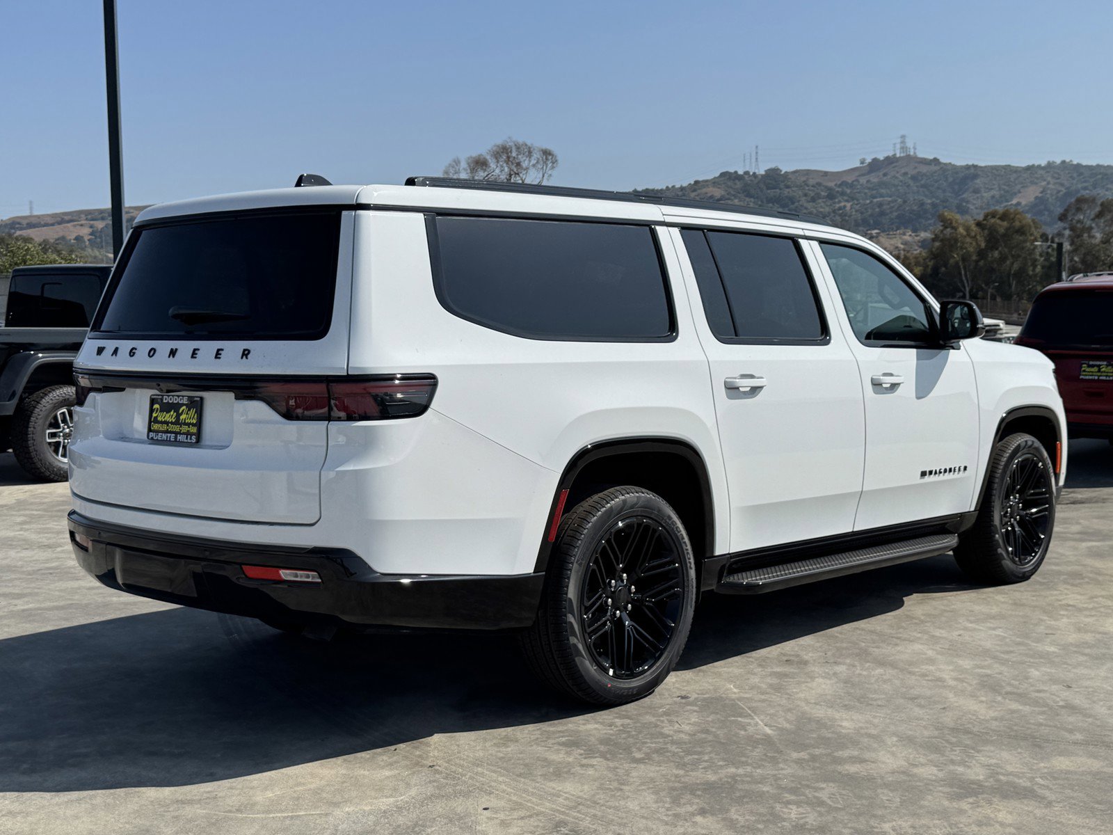 New 2025 Jeep Wagoneer L Series II w/ Premium Group I image 6
