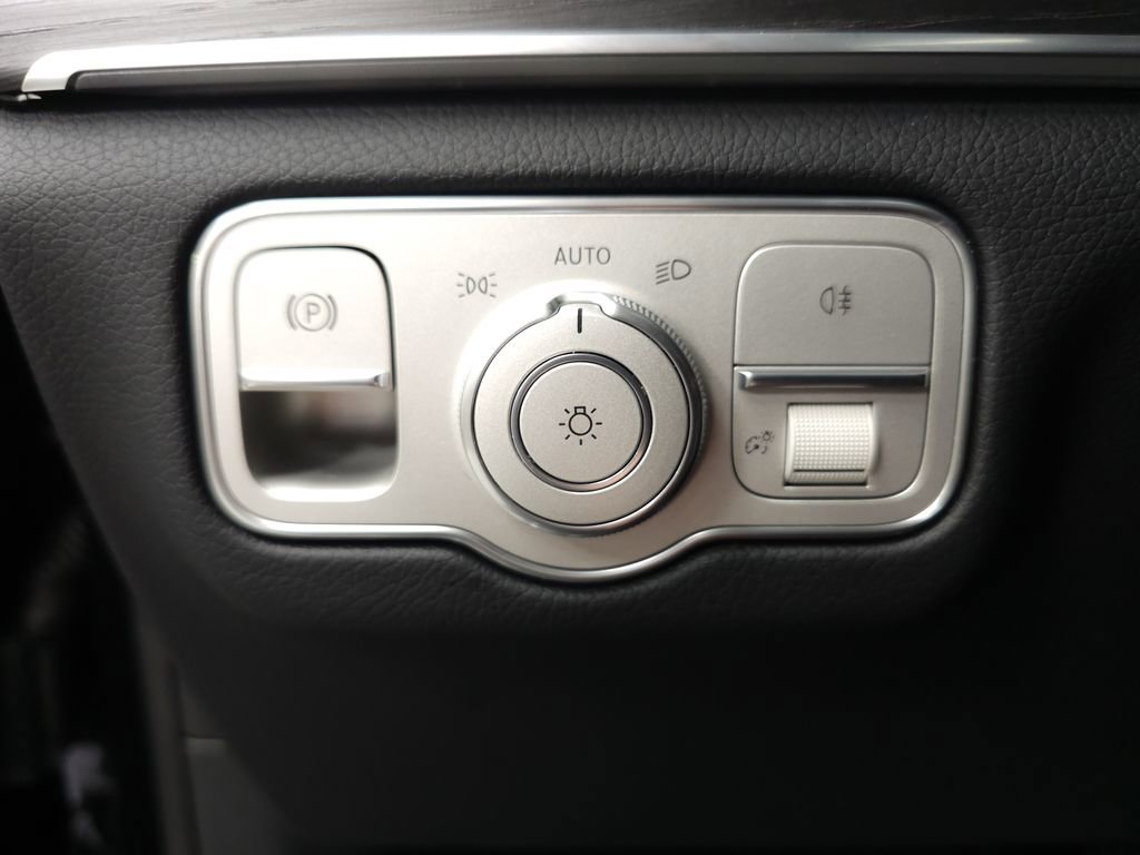 Certified 2026 Mercedes-Benz GLE 350 4MATIC image 9