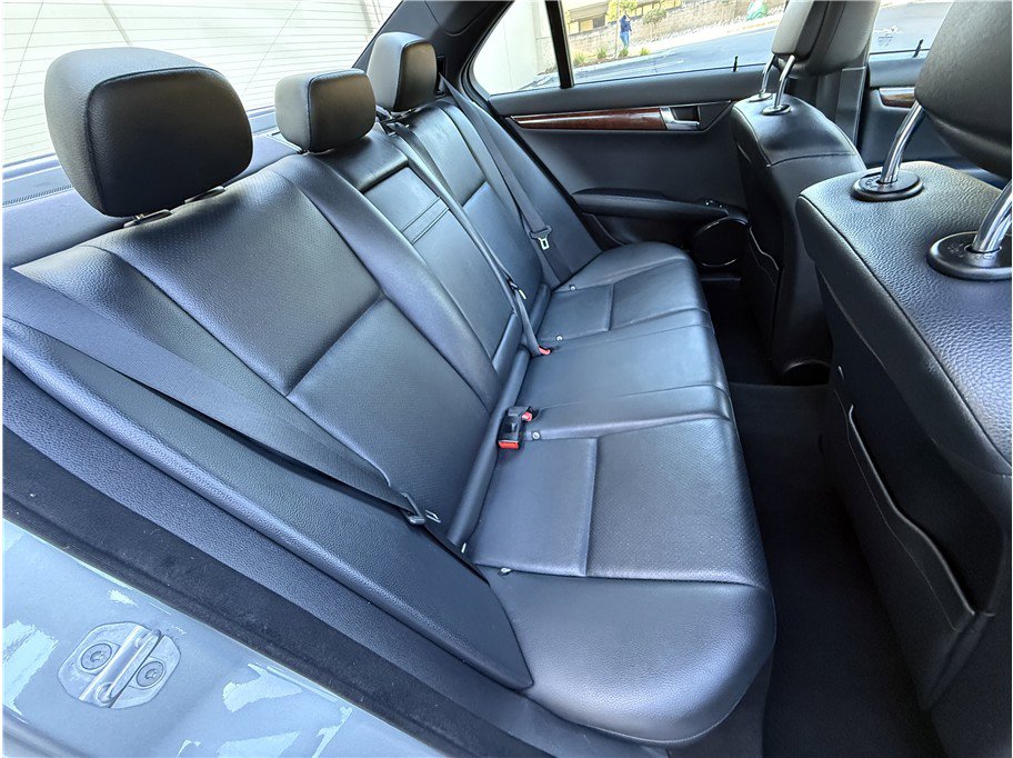 Used 2011 Mercedes-Benz C 300 Sedan image 37