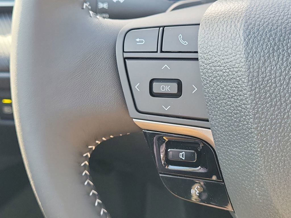 New 2026 Toyota Camry SE w/ Convenience Package image 9