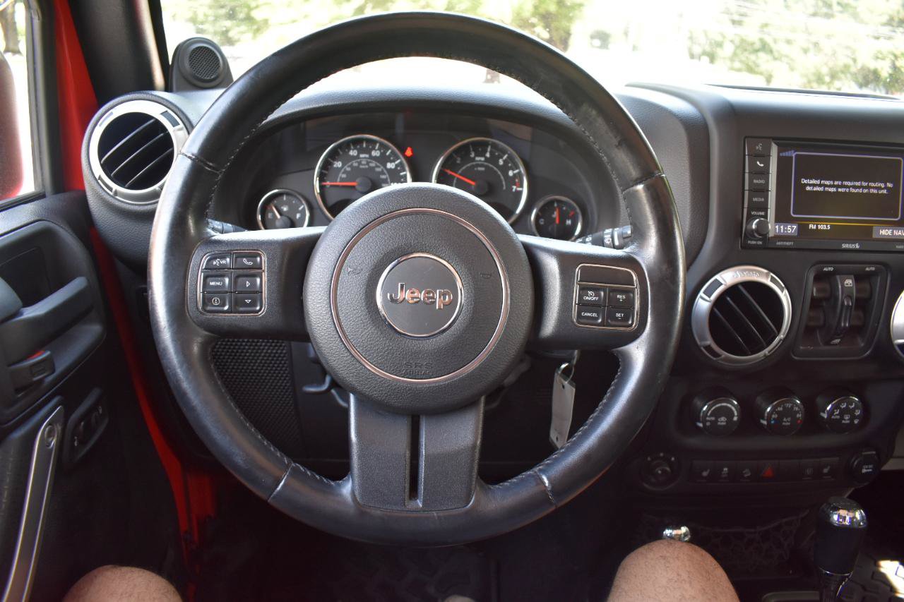 Used 2014 Jeep Wrangler Unlimited Rubicon w/ Connectivity Group AWD/4WD image 25