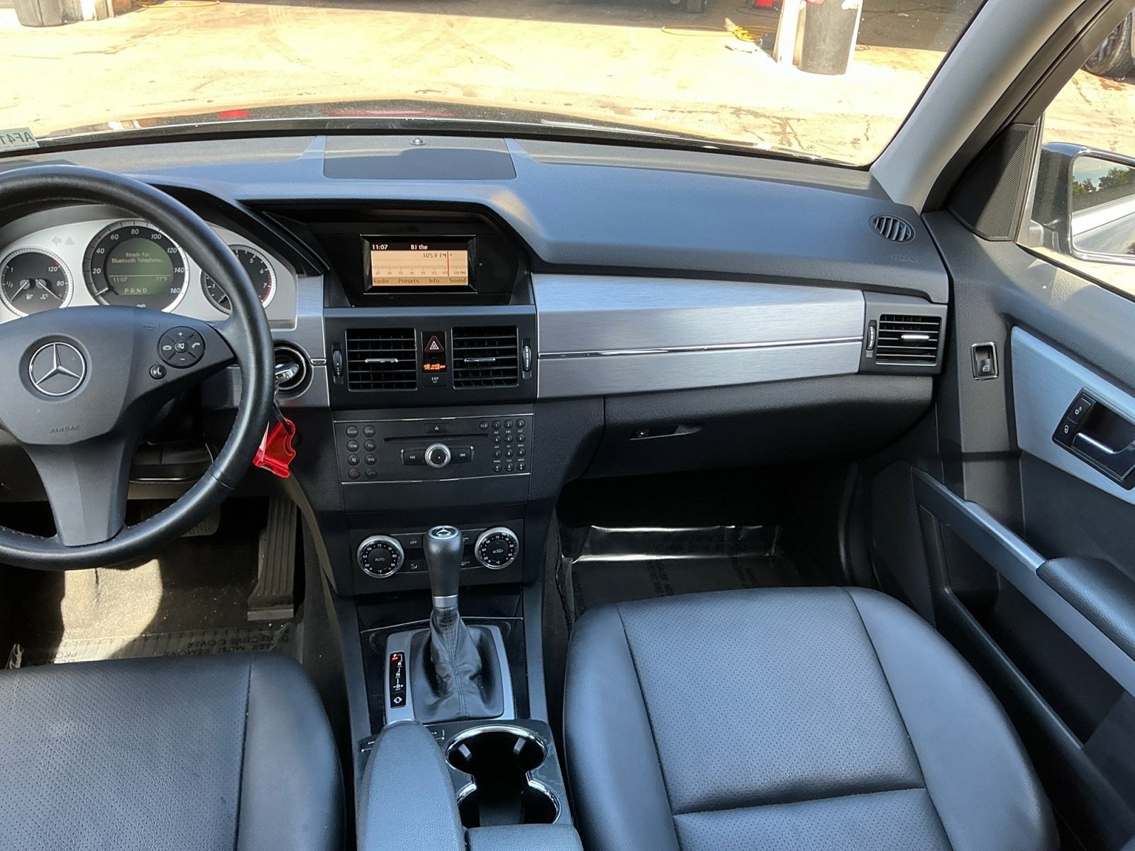Used 2010 Mercedes-Benz GLK 350 2WD image 16