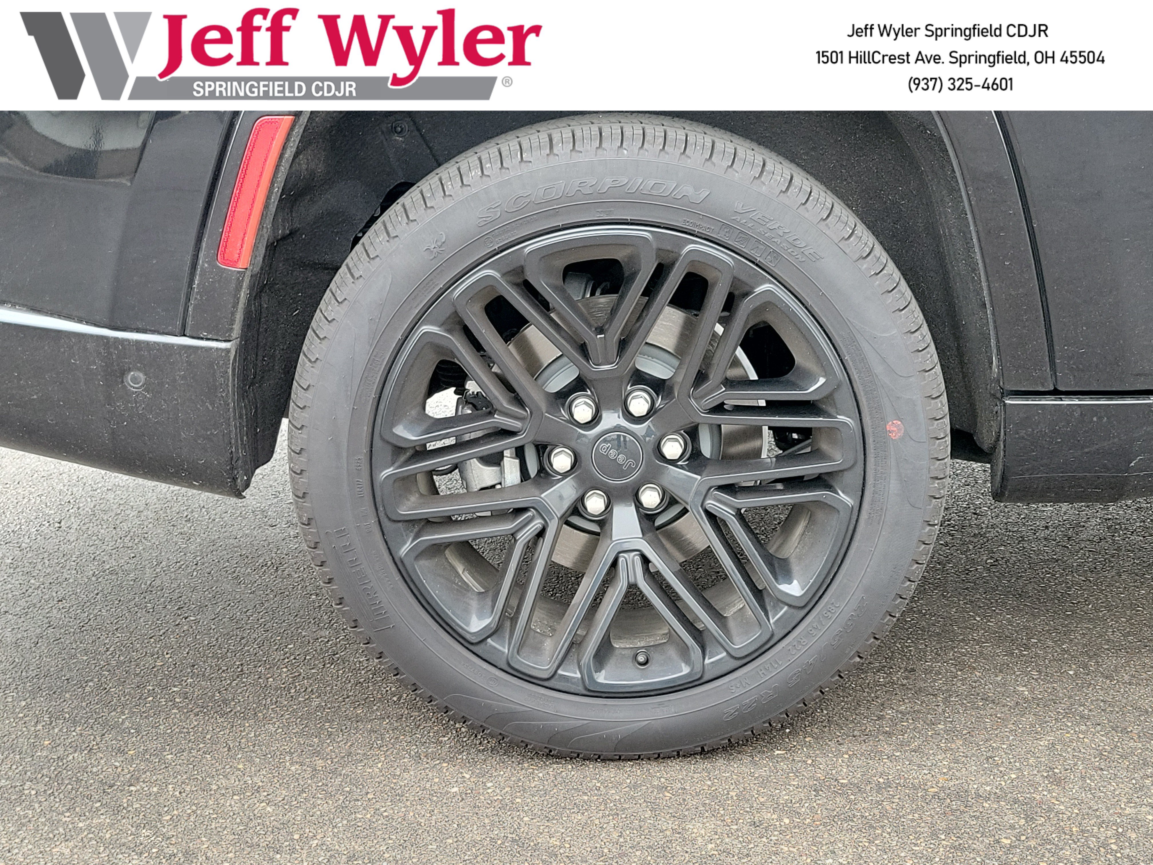 New 2026 Jeep Grand Wagoneer Limited AWD/4WD image 8