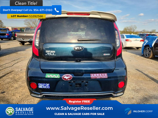 Used 2018 Kia Soul + FWD image 8