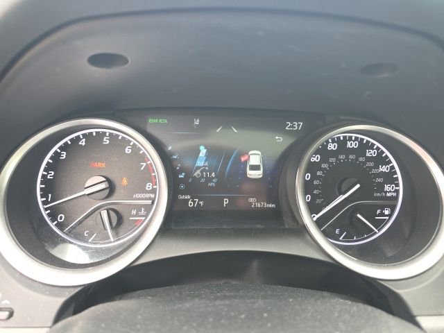 Used 2022 Toyota Camry XLE AWD/4WD image 2