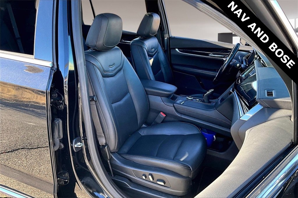 Used 2023 Cadillac XT6 Premium Luxury image 7