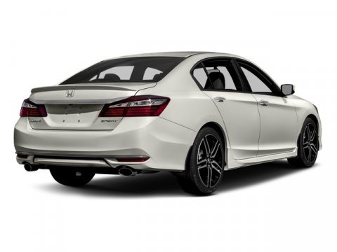 Used 2017 Honda Accord Sport image 2