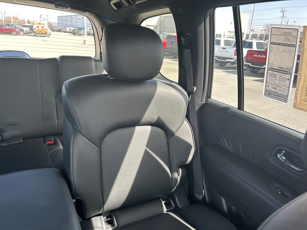 Used 2023 Nissan Armada SL w/ Midnight Edition Package image 14