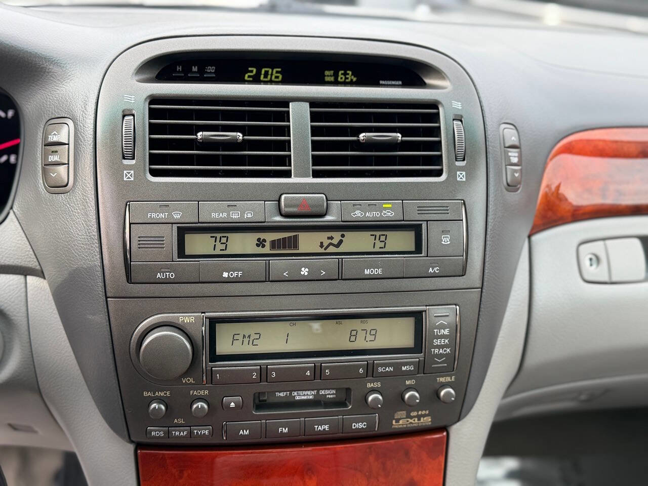 Used 2003 Lexus LS 430 image 18