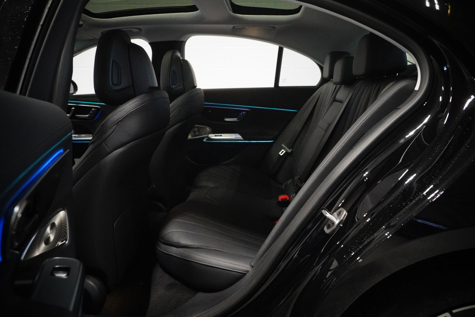 New 2026 Mercedes-Benz E 450 4MATIC Sedan image 16