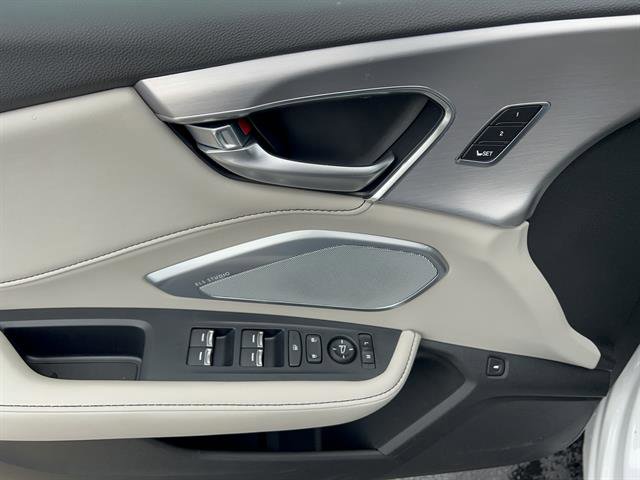 Used 2025 Acura RDX SH-AWD w/Tech image 12