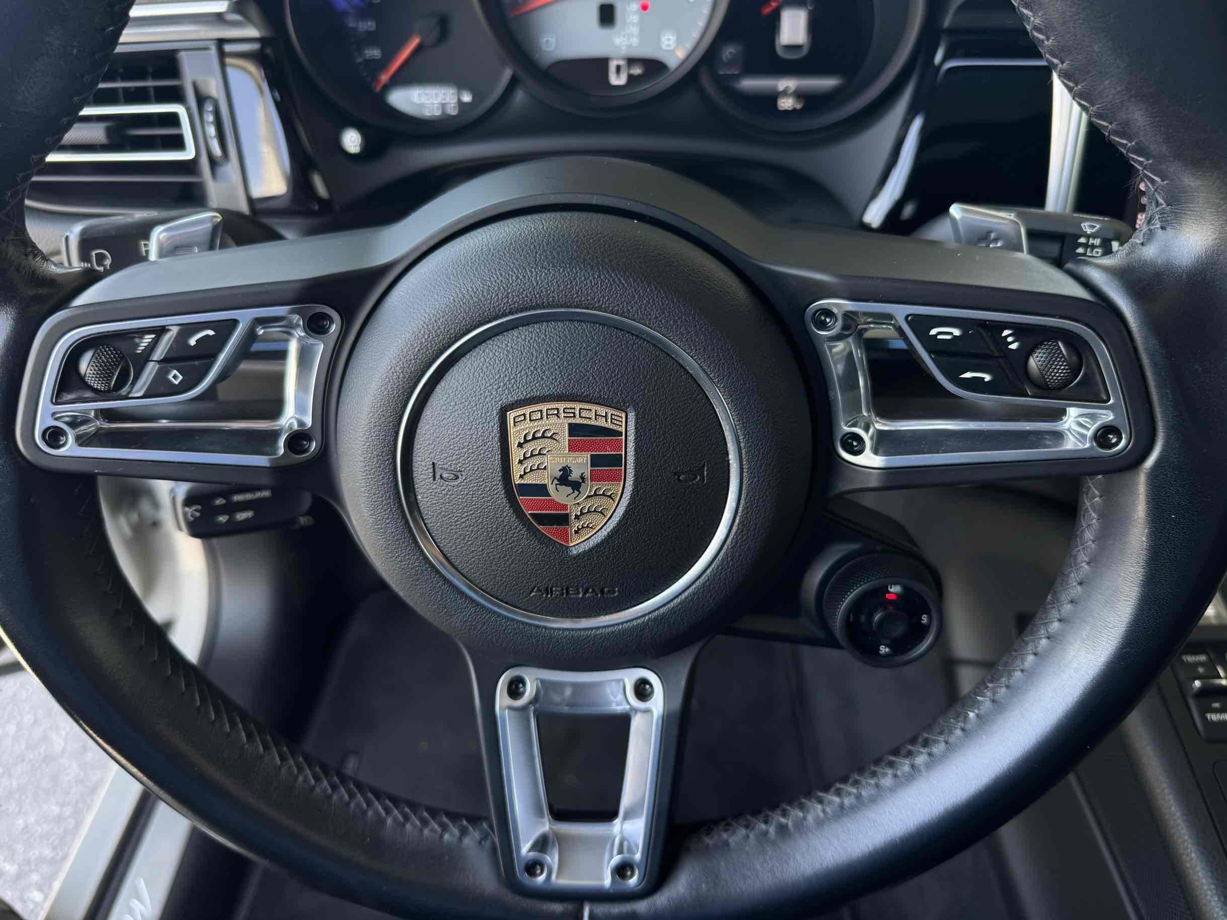 Used 2020 Porsche Macan S AWD/4WD image 16