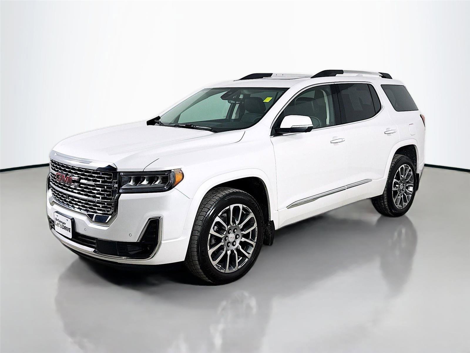 Used 2023 GMC Acadia Denali w/ Denali Ultimate Package AWD/4WD image 5