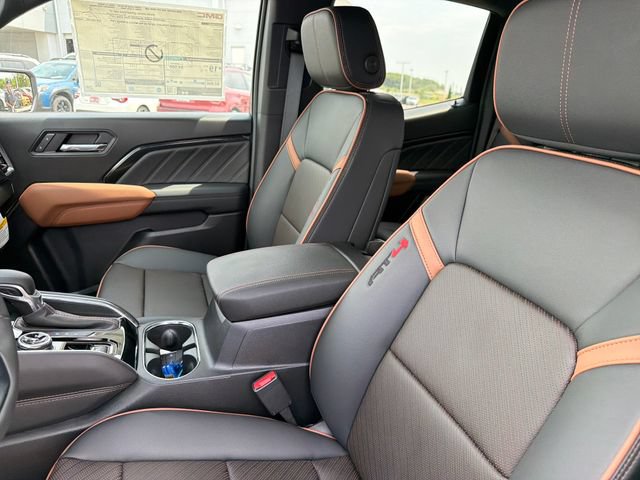 New 2026 GMC Canyon AT4 w/ Technology Plus Package AWD/4WD image 20