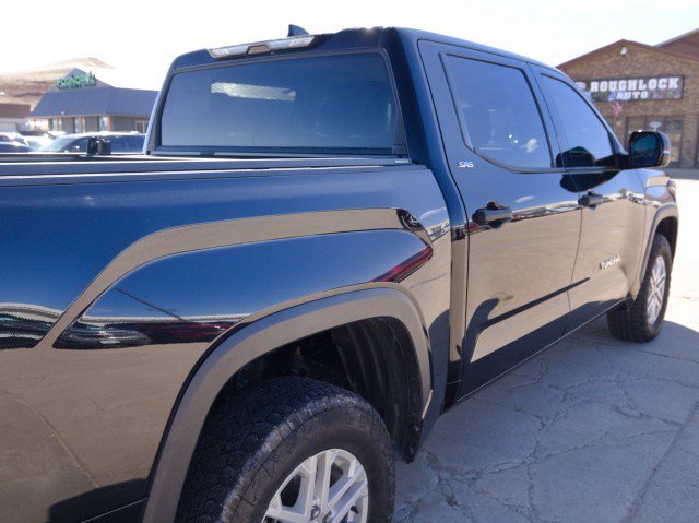 Used 2022 Toyota Tundra SR5 w/ SR5 Convenience Package AWD/4WD image 10