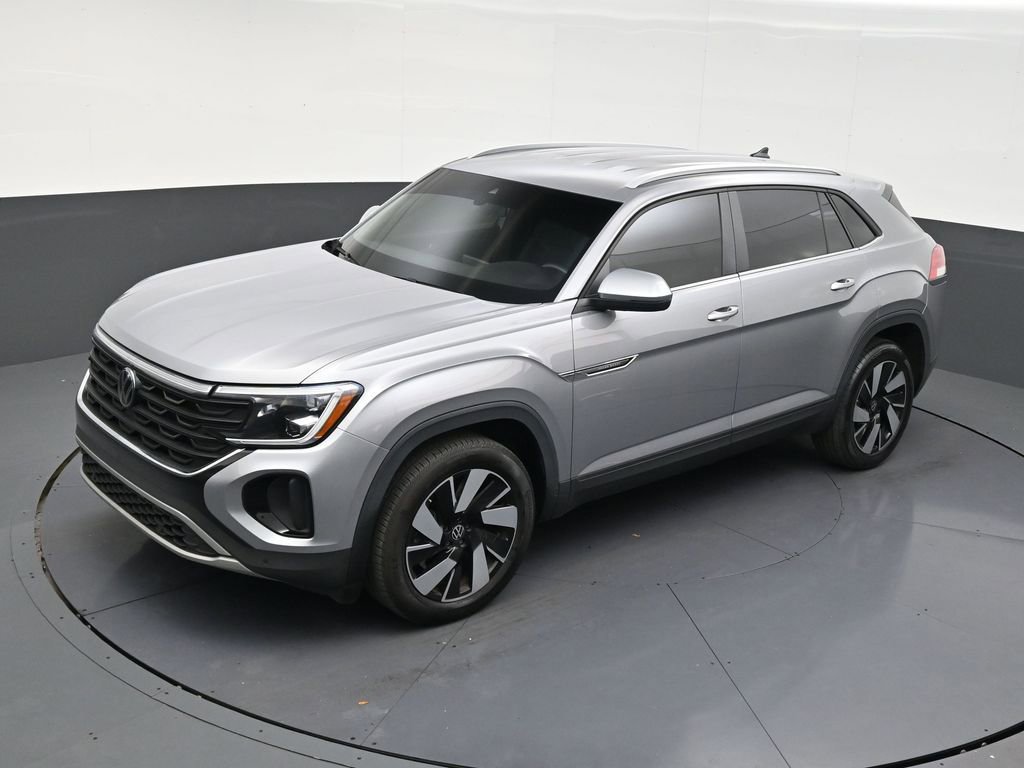 Used 2024 Volkswagen Atlas Cross Sport SE image 13