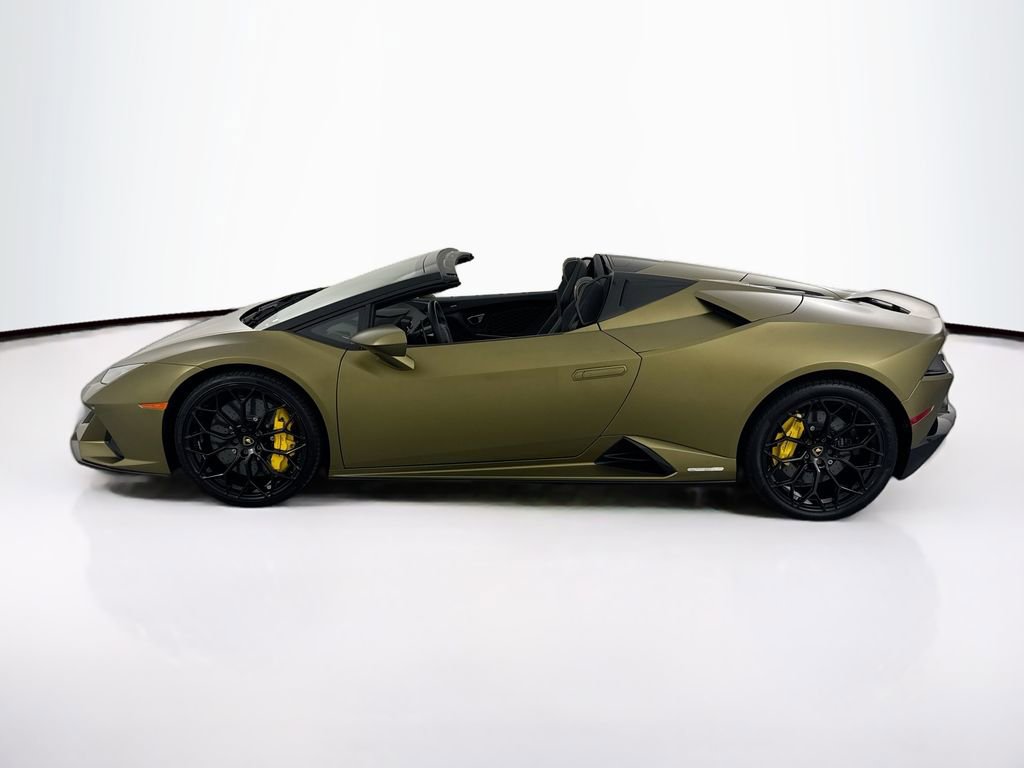Used 2024 Lamborghini Huracan EVO AWD/4WD image 8