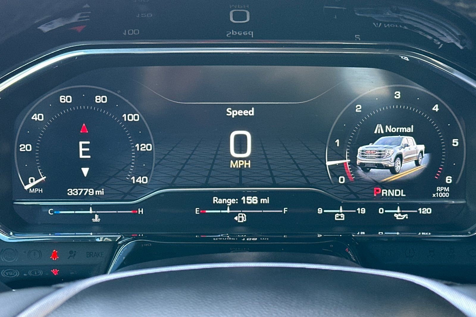 Certified 2025 GMC Sierra 1500 SLT image 32