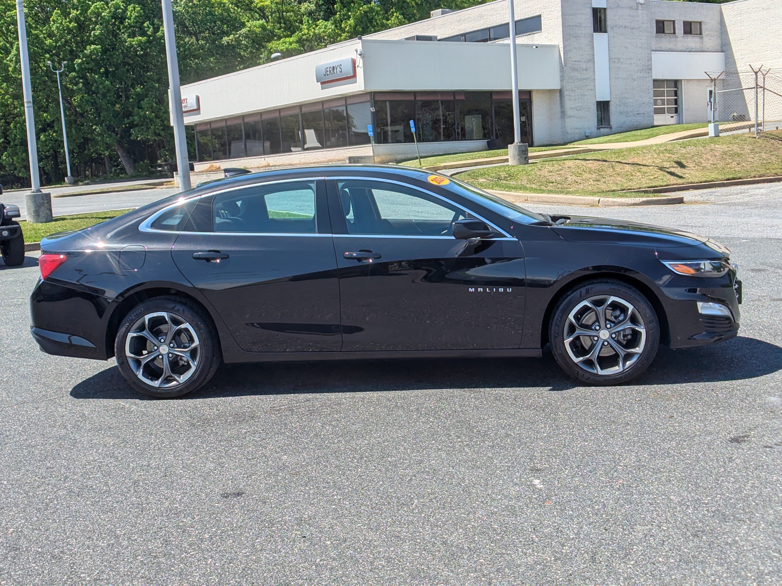 Used 2024 Chevrolet Malibu LT FWD image 10