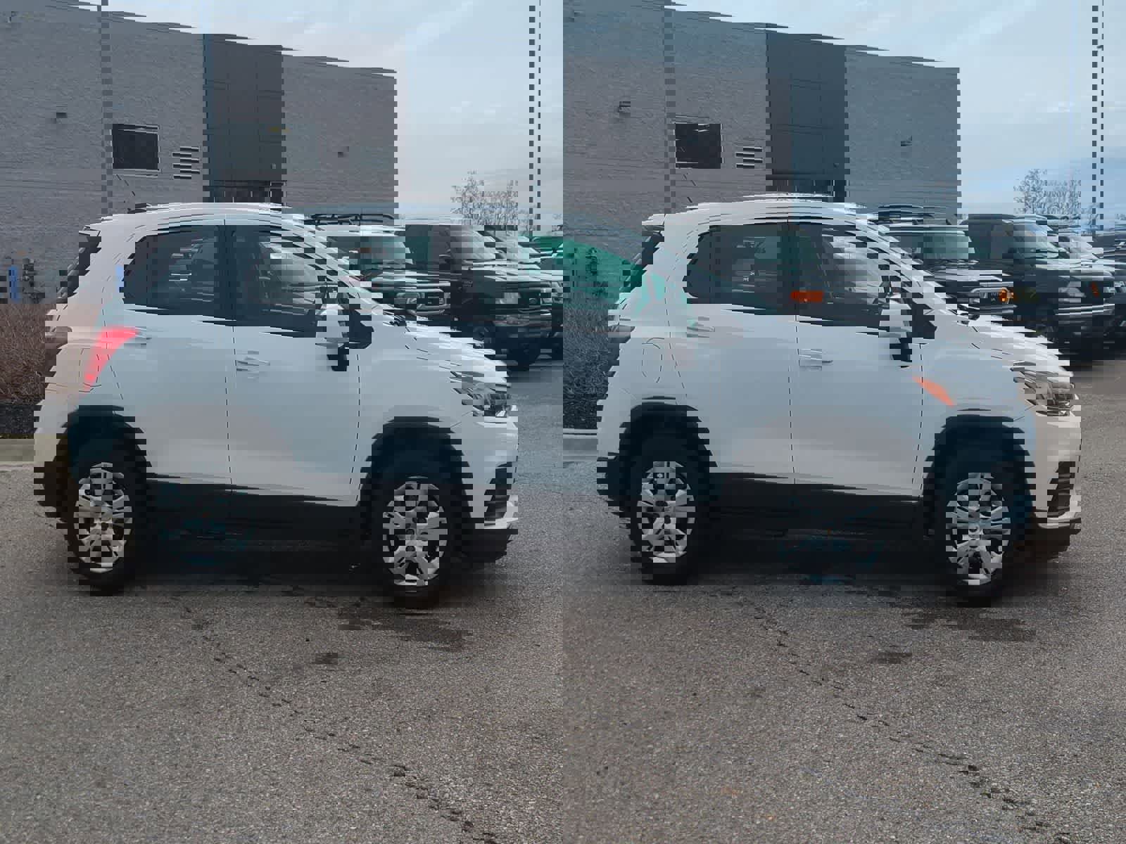 Used 2017 Chevrolet Trax LS image 9