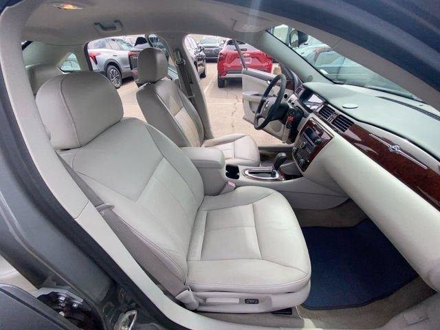 Used 2008 Chevrolet Impala LT FWD image 29