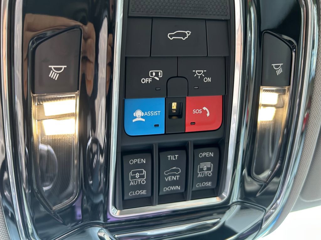 Certified 2023 Jeep Grand Cherokee Overland AWD/4WD image 26