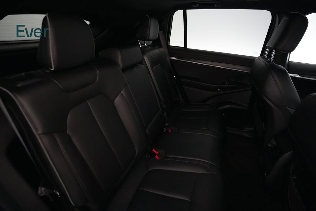 Used 2025 Jeep Wagoneer S Limited AWD/4WD image 5