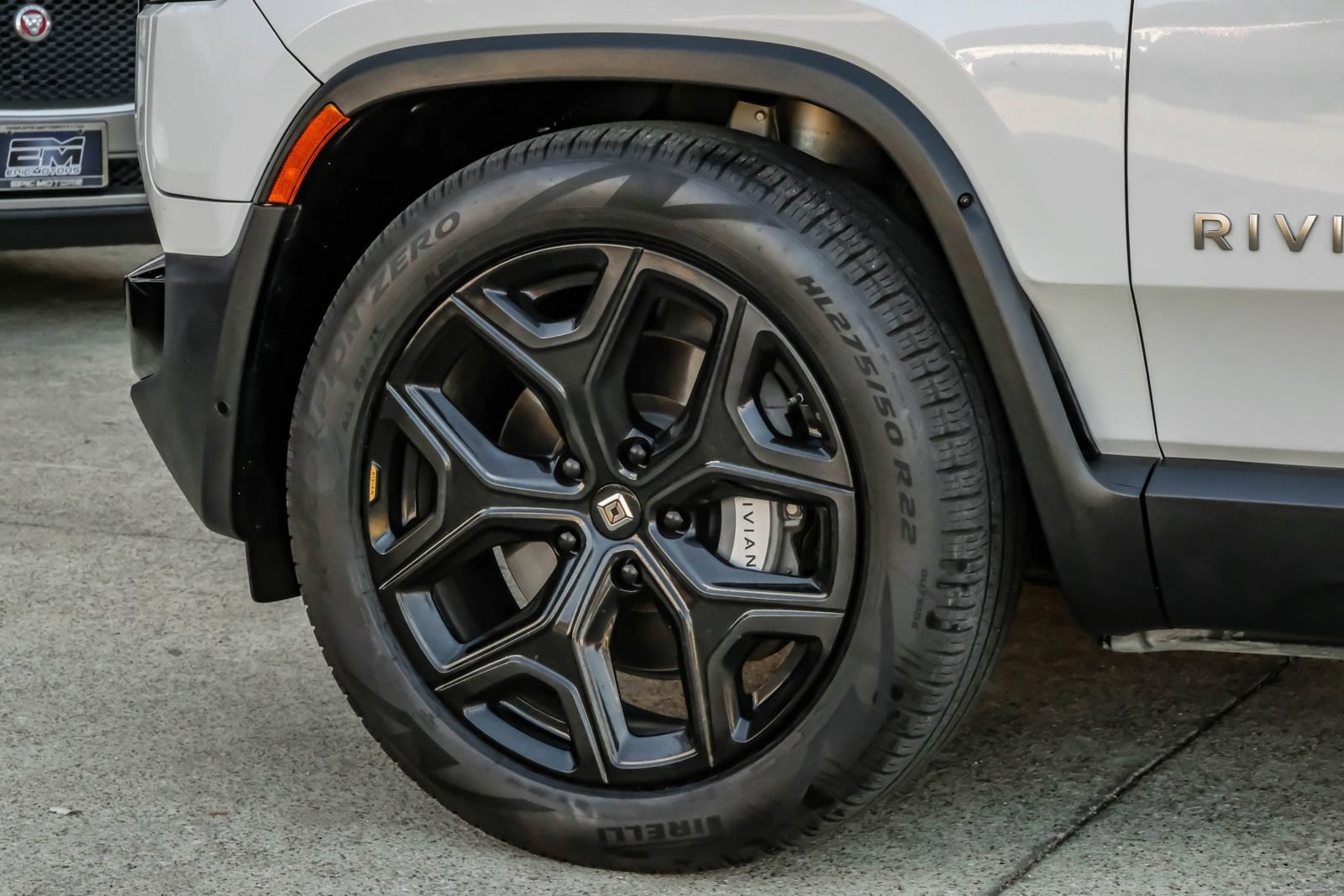 Used 2024 Rivian R1S Adventure AWD/4WD image 68