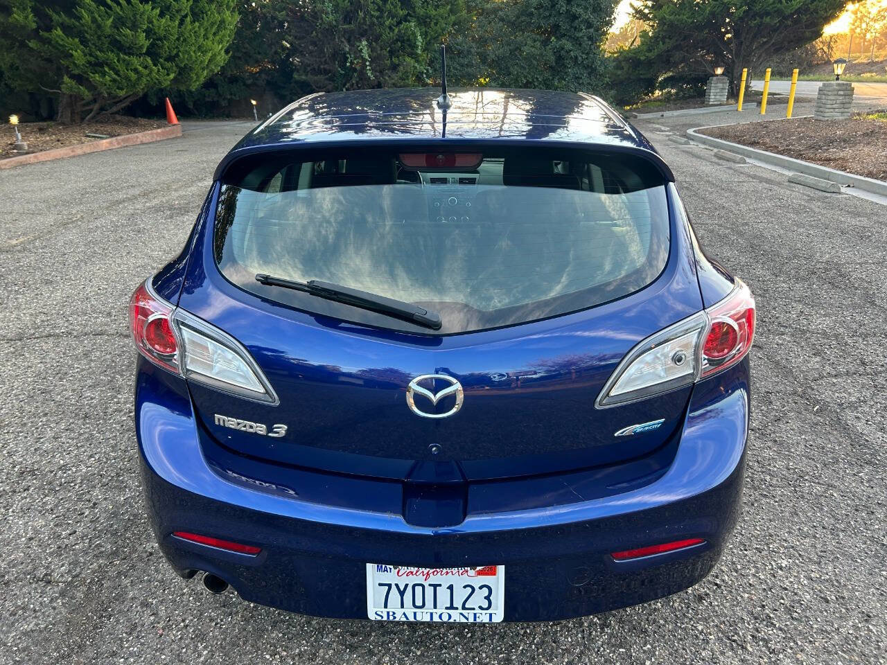 Used 2013 MAZDA MAZDA3 i Touring image 18