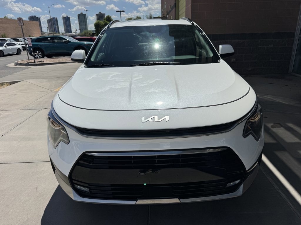 Used 2024 Kia Niro EX Touring FWD image 10