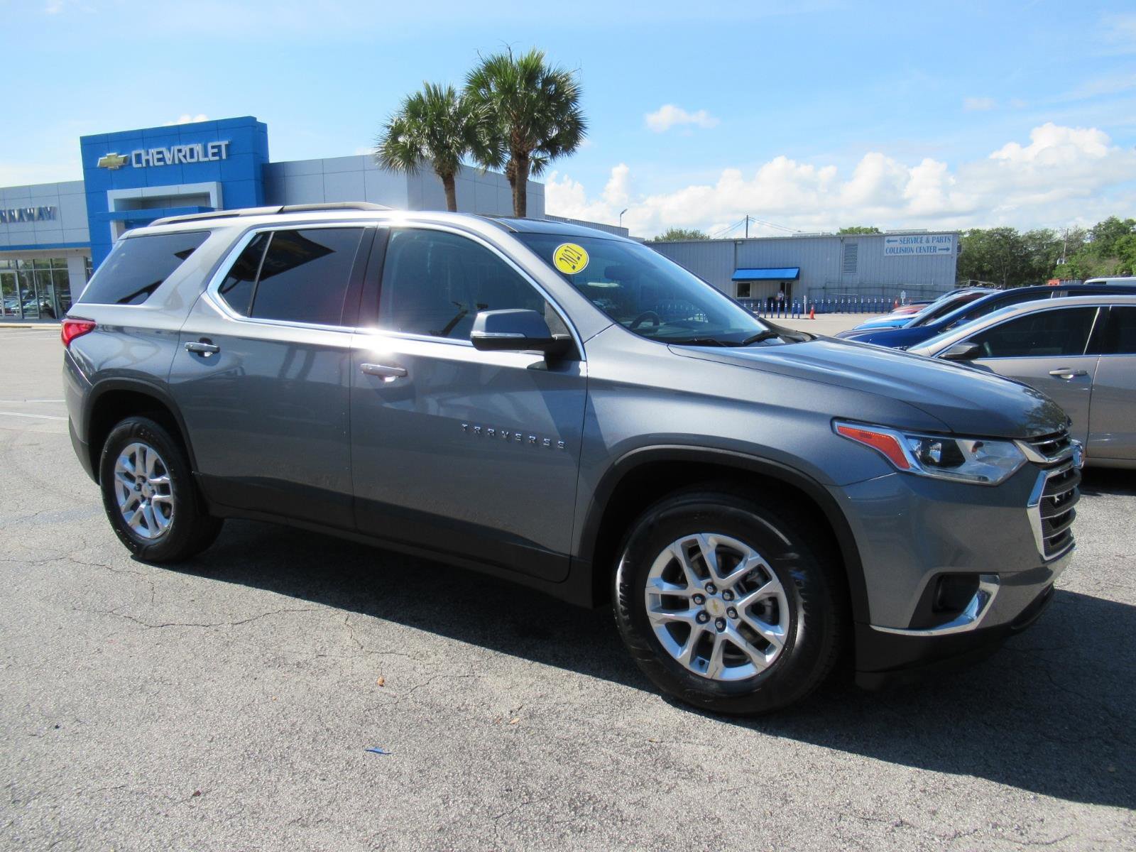 Used 2021 Chevrolet Traverse LT FWD image 5
