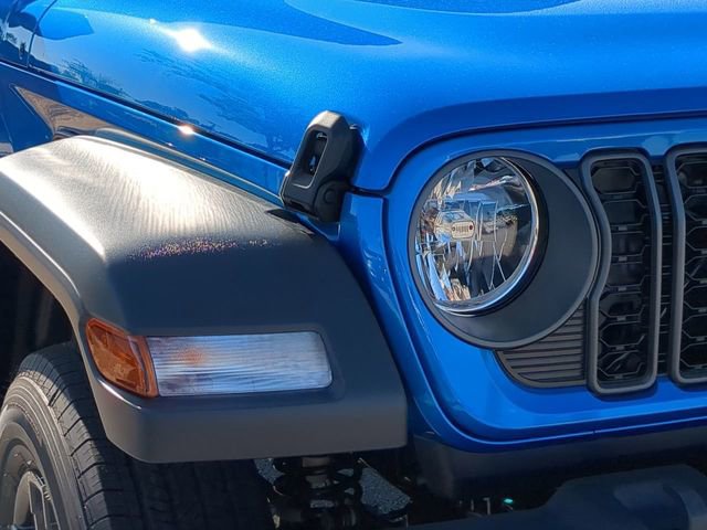 New 2025 Jeep Gladiator Sport AWD/4WD image 9