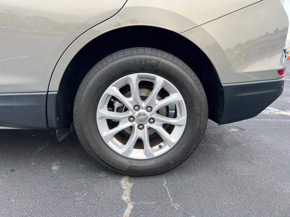 Used 2018 Chevrolet Equinox LT image 26