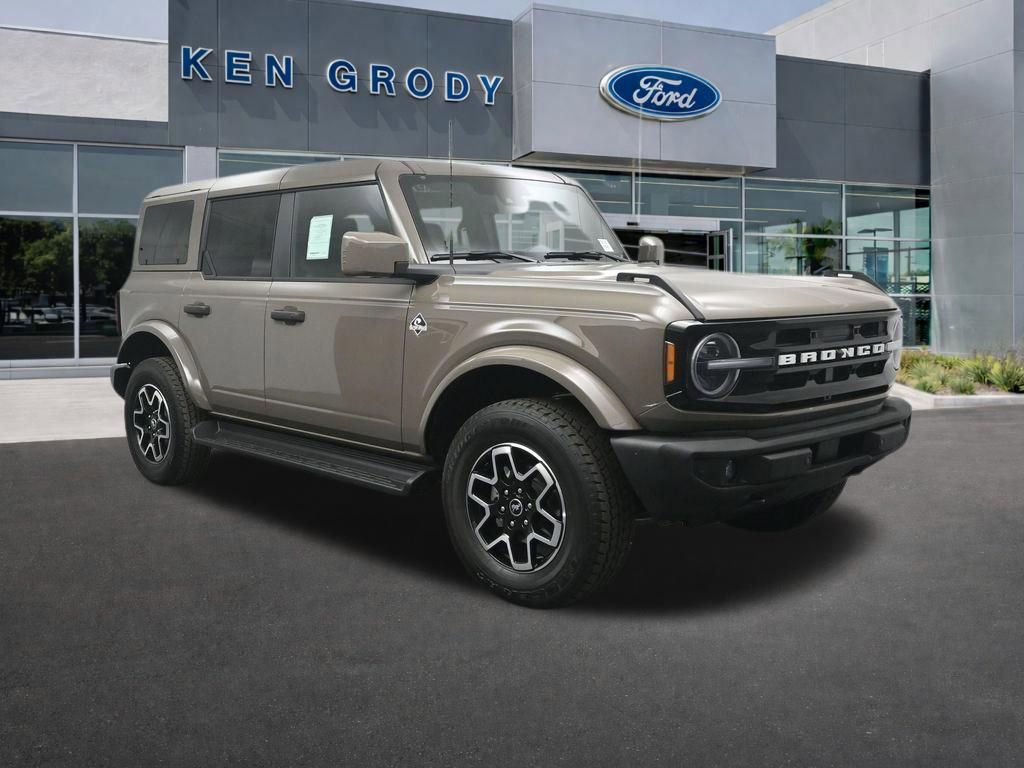 New 2026 Ford Bronco Outer Banks image 1