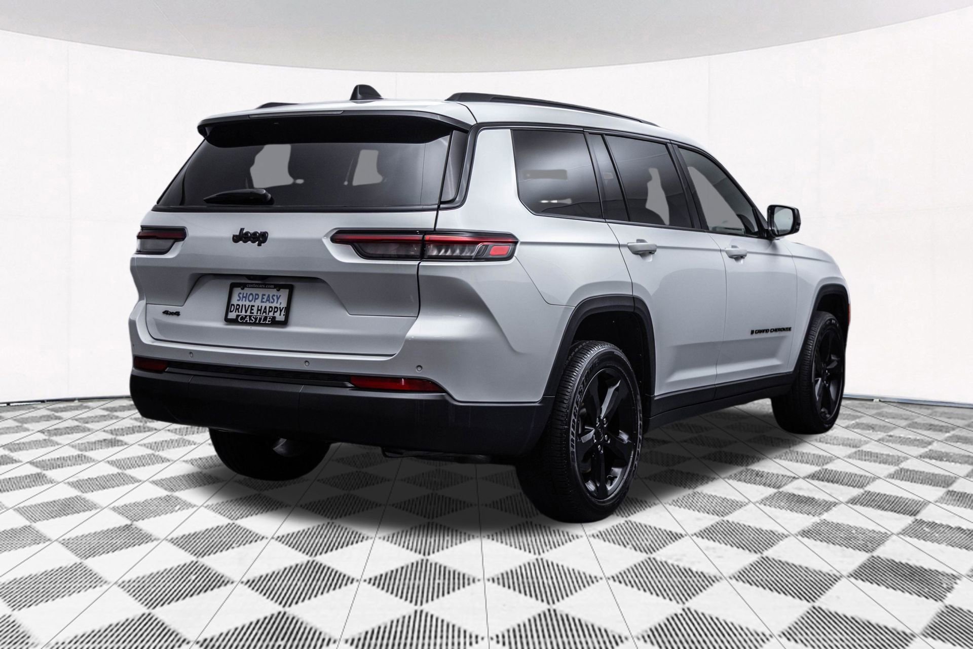 Used 2023 Jeep Grand Cherokee L Laredo AWD/4WD image 12