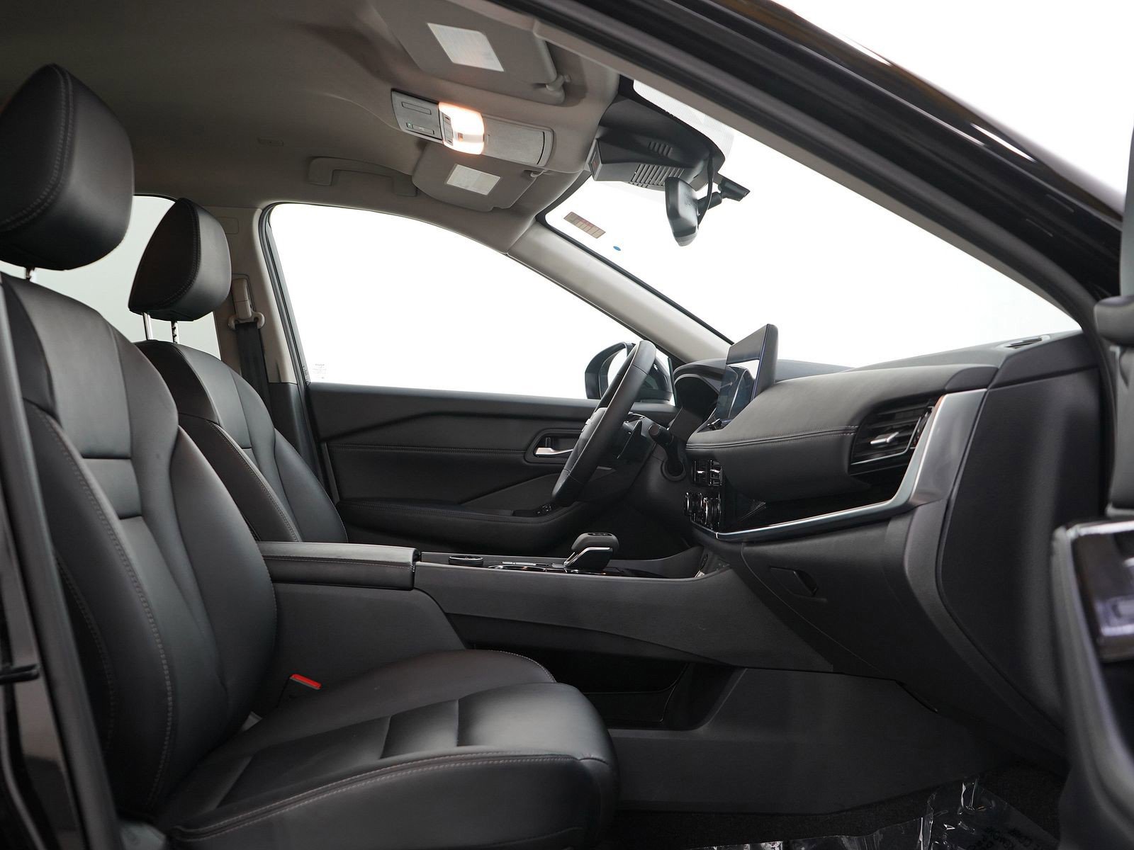 Used 2026 Nissan Rogue SL AWD/4WD image 12