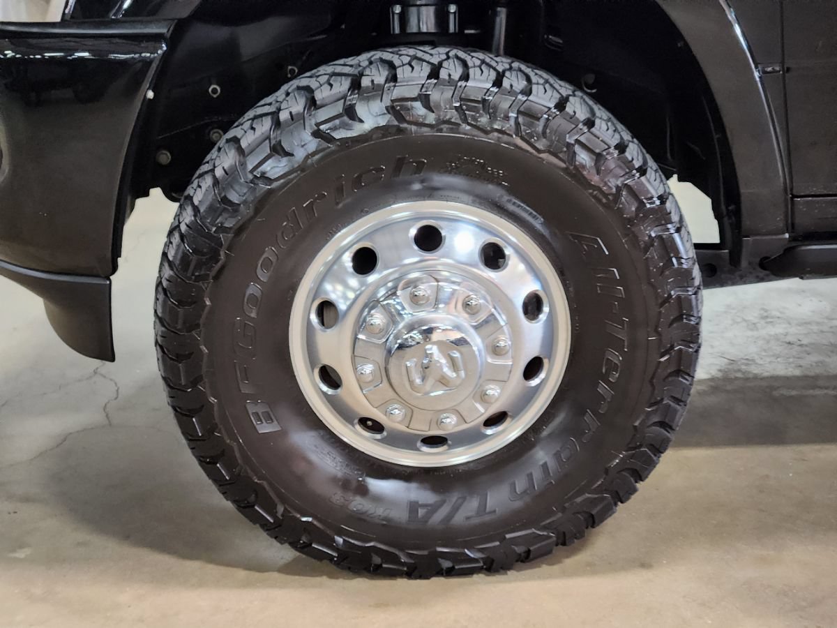 Used 2024 RAM 3500 Limited w/ Towing Technology Group AWD/4WD image 27