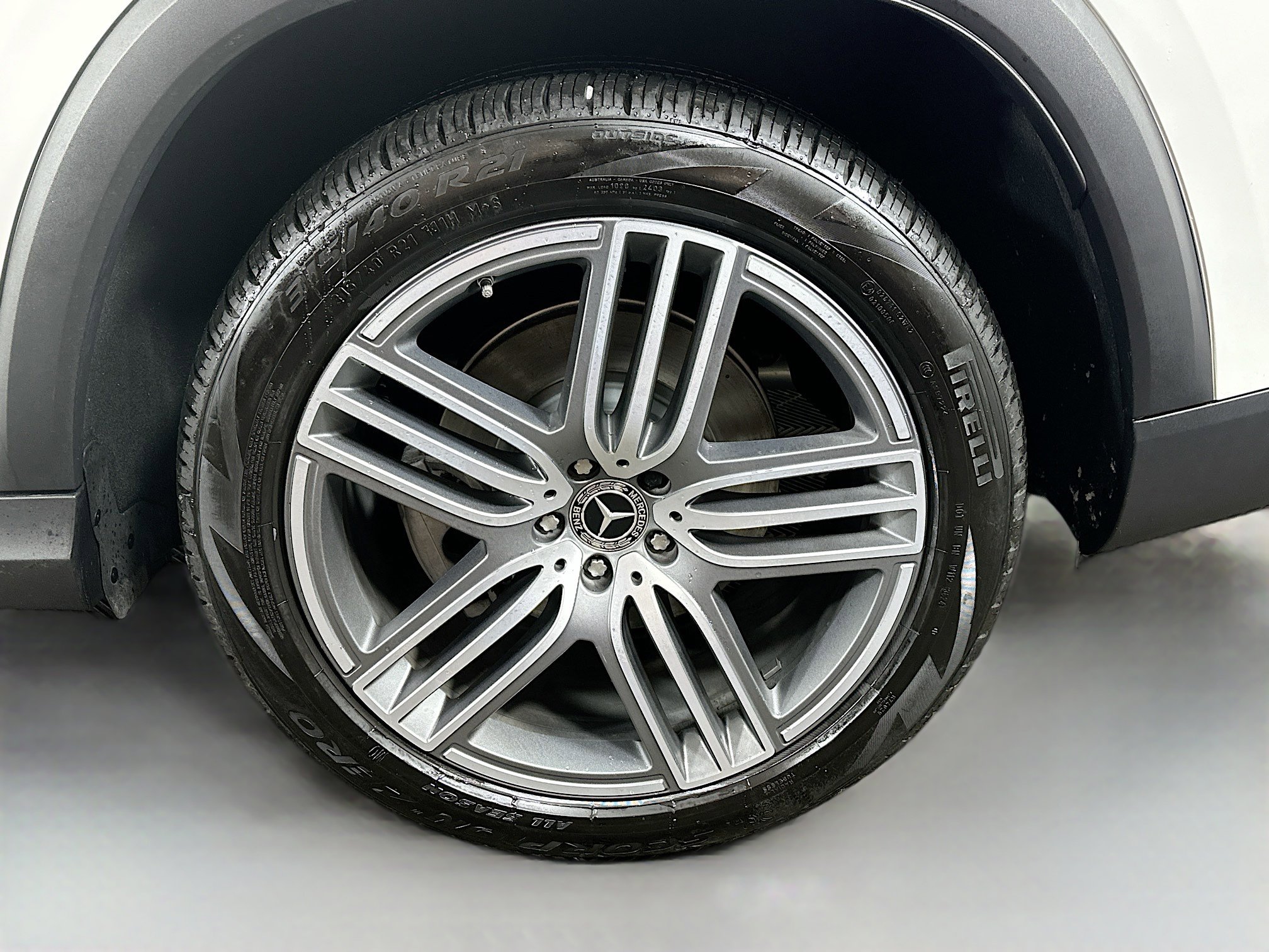 Certified 2025 Mercedes-Benz GLS 450 4MATIC image 34